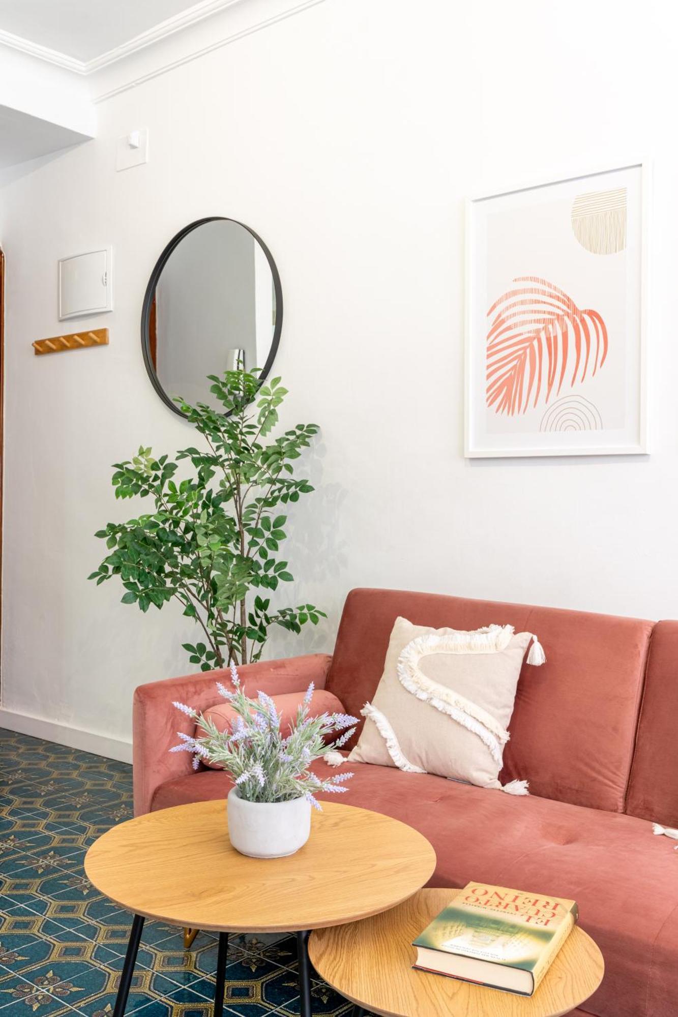 Piso Elegante Y Nuevo De 3 Y 2 Banos Appartement Séville