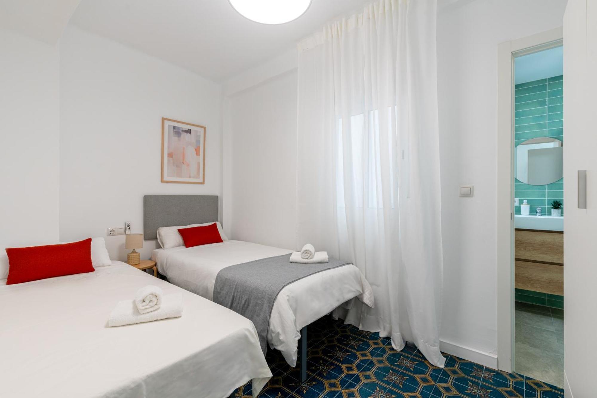 Appartement Piso Elegante Y Nuevo De 3 Y 2 Banos Séville