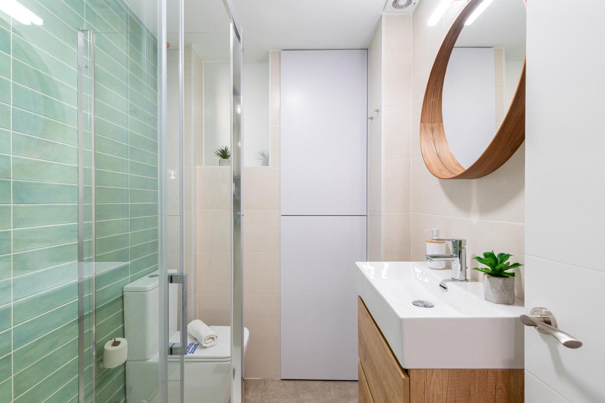 Piso Elegante Y Nuevo De 3 Y 2 Banos Appartement Séville